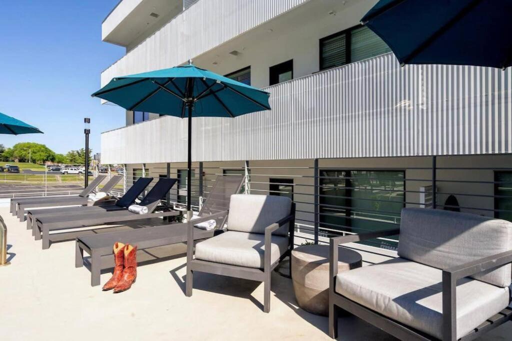 נאשוויל Stylish Downtown Condo W/ Pool & Parking מראה חיצוני תמונה