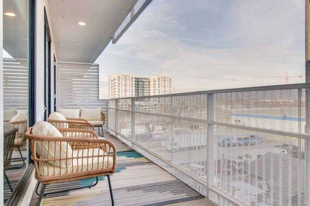 נאשוויל Stylish Downtown Condo W/ Pool & Parking מראה חיצוני תמונה